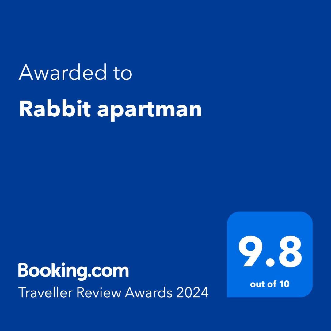 Rabbit Apartman Мошонмадьяровар Экстерьер фото